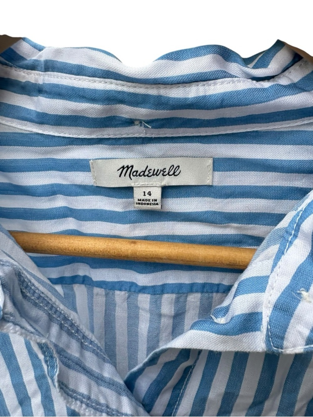 Madewell Stripe Utility Pocket Button-Up Shirt I Size: 14 - Picture 5 of 9